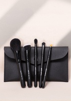 Ensemble de 5 pinceaux de voyage miniatures de luxe noirs personnalisés en usine, pinceau éventail, poils synthétiques, manche en bois, outils de beauté, pinceaux de maquillage