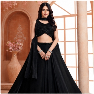 Conjunto de Lehenga Choli Negro Bordado para Mujer con Dupatta, Traje Tradicional Festivo para Bodas y Recepciones - Product Image 3