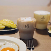 Stapelbarer farbiger Borosilikat-Jadeglas becher Benutzer definiertes Logo 200ml Milchglas becher Hitze beständiger Glas trinkbecher für den Großhandel