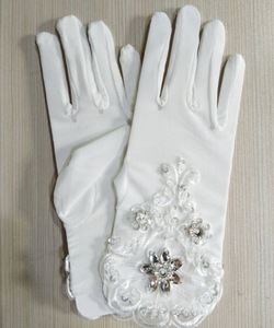 Gants de mariage courts <span class=keywords><strong>en</strong></span> <span class=keywords><strong>tulle</strong></span> mariée longueur poignet dentelle appliquée gants perlés pour mitaines de fête pour accessoires de mariage - Product Image 4