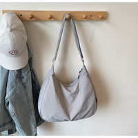 Sac fourre-tout tendance transfrontalier chic et minimaliste en nylon avec fermeture éclair, grande capacité, pour étudiants, porté épaule ou croisé, qualité supérieure