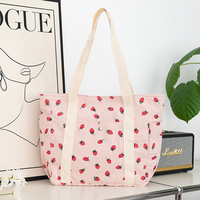 Sac à main d'été décontracté léger en velours côtelé imprimé fraises pour femme – Grande vente