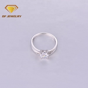 Bague en laiton avec grand diamant CZ pour homme et femme, idéale pour les fêtes, prix d'usine - Product Image 3