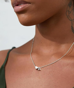 Collar Personalizado con Inicial y Corazón <span class=keywords><strong>de</strong></span> Acero Inoxidable, Impermeable, con Colgante <span class=keywords><strong>de</strong></span> Letra para Uso Diario, Joyería <span class=keywords><strong>de</strong></span> Moda para Combinar - Product Image 3