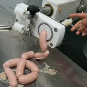 Insaccatrice Sottovuoto a Erogazione Uniforme per Salsicce, Macchina per il Riempimento di Salsicce con Pezzi di Carne - Product Image 4