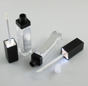 No logo <strong>LED</strong> <strong>Light</strong> Glitter Lipgloss Wholesale Lipstick <strong>Lip</strong> Oil Private Label OEM Your Brand Shiny <strong>Lip</strong> <strong>Gloss</strong> with Mirror - Product Image 4