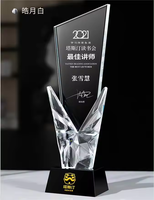 Plaques de trophée de bouclier de cristal de verre de papillon clair transparent personnalisé bon marché pour des cadeaux de Souvenirs d'anniversaire