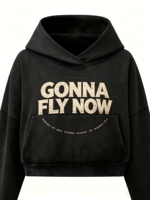 Sweat à capuche unisexe en molleton 100% coton, écologique, anti-boulochage, noir délavé et vieilli, avec impression typographique 'GONNA FLY NOW'