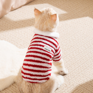 Pull en polaire rayé Babby&Me pour chats, vêtements d'automne et d'hiver pour animaux de compagnie, manteaux et vestes rouges et bleus - Product Image 1