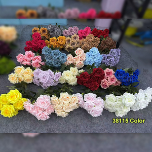 Prix de gros usine Bouquet de roses artificielles colorées à forme pointue pour l'automne et le printemps, idéal pour la présentation d'événements variés - Product Image 5