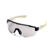 Lunettes de cyclisme intelligentes IA de qualité supérieure en gros, lunettes de sport audio avec système sonore stéréo, lunettes de traduction IA intelligentes