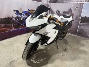 Moto Sportiva YAMAHA YZF <span class=keywords><strong>R6</strong></span> di Seconda Mano, 400cc, Motocicletta da Corsa con Velocità Massima >80km/h - Product Image 6