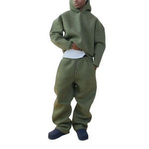 <span class=keywords><strong>Tuta</strong></span> Sportiva da Uomo Personalizzata OEM, <span class=keywords><strong>Set</strong></span> <span class=keywords><strong>Felpa</strong></span> con Cappuccio <span class=keywords><strong>e</strong></span> Pantaloni Larghi in Cotone Felpato, Taglie Forti, Calda <span class=keywords><strong>e</strong></span> Comoda - Product Image 2