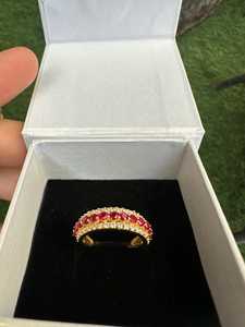 Anillo de Lujo con Rubí Natural y Diamantes en Oro de 10K, Banda de Rubí Redonda, Joyería Fina Elegante, Regalo para Ella - Product Image 5
