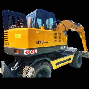 Excavadora de Ruedas Champion XINYUAN B75 de 8 Toneladas, 95% Nueva, Hidráulica, con Motor y Bomba Usados Rentables, 0-2000 Horas - Product Image 1
