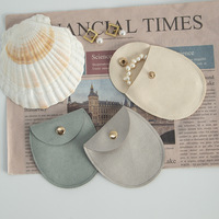 Sac à bijoux ovale en microfibre avec logo personnalisé, sac à bijoux multicolores avec bouton, sac de rangement pour collier, boucles d'oreilles, bagues, bracelets