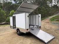 Ecocampor Remorque tout-terrain entièrement équipée avec grand espace de rangement à vendre