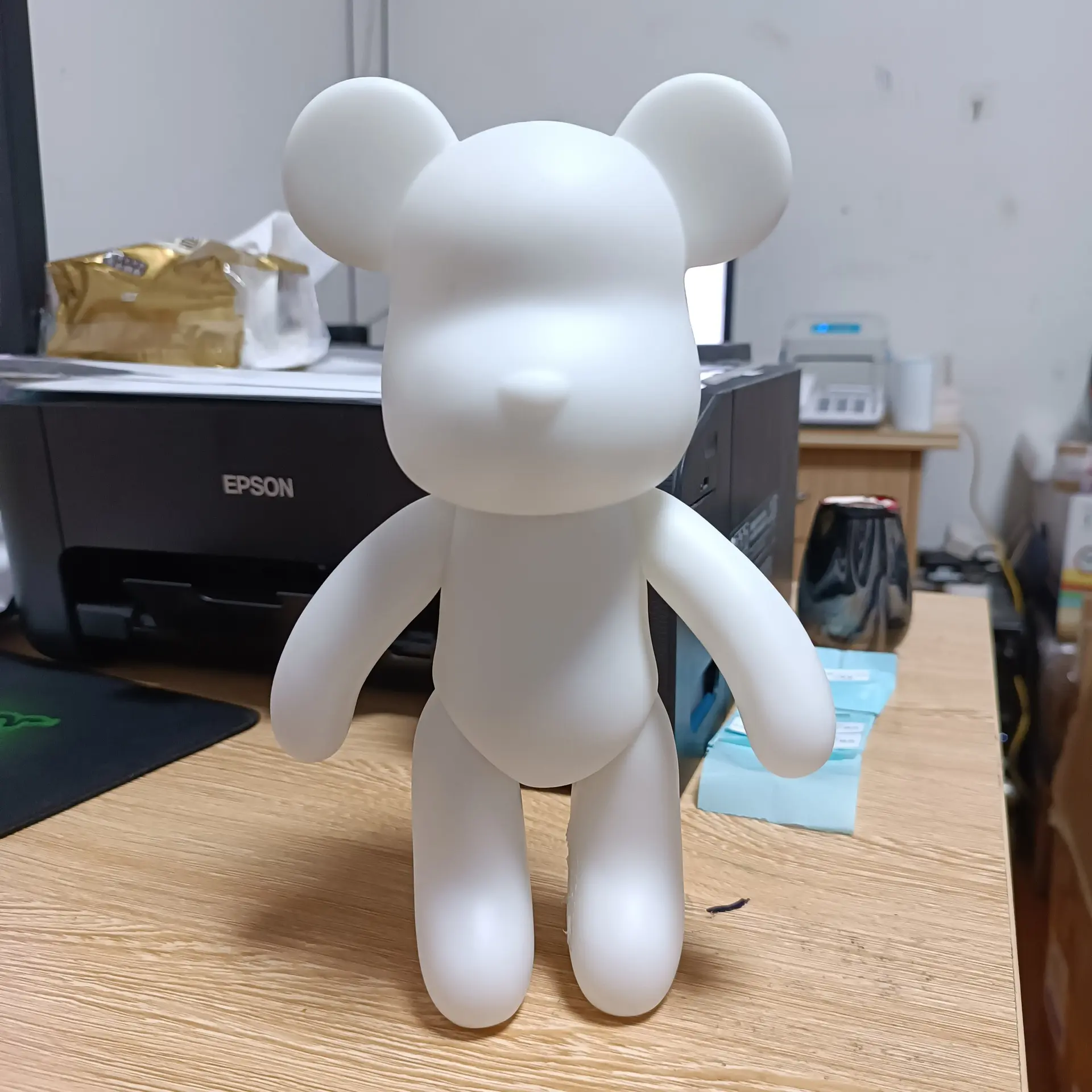 공장 도매 Diy 수지 공예 흰색 곰 키 체인 입상 유체 폭력 서리 낀 표면 23cm 유체 곰