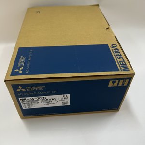 Servoamplificador de CA Mitsubishi MR-J4-200B - Product Image 1