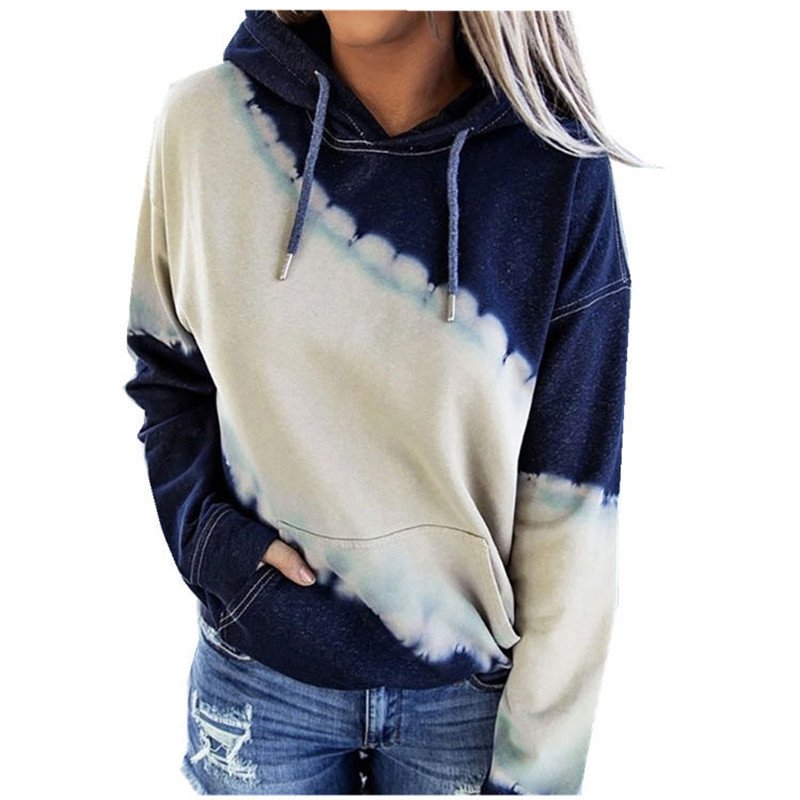 Deep blue and beige oblique color matching