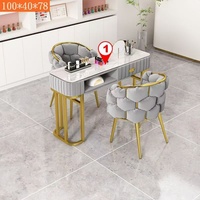 Nouvelle arrivée : Ensemble de table de manucure avec plateau en verre, mobilier de salon de manucure moderne et luxueux rose, or, blanc, gris