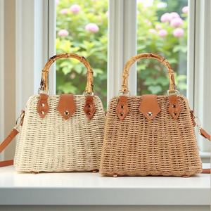 Bolso de Mano de Paja <span class=keywords><strong>Tejida</strong></span> con <span class=keywords><strong>Asa</strong></span> Superior de Bambú, Elegante, con Cierre Magnético, Diseño Portátil <span class=keywords><strong>para</strong></span> Viajes, Uso en Exteriores, Bolso de Noche - Product Image 1