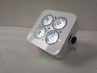 Lampes PAR d'intérieur de haute qualité 4x18W avec technologie de batterie WiFi. Idéal pour une utilisation dans les bars et sur les scènes de fête