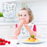 Bavoirs pour bébé, nouveau design, best-seller, tissus non tissés, doux et respirants, jetables, imprimés, pour nourrissons et tout-petits