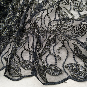 ผ้าลูกไม้ตาข่ายปักลายดอกไม้สไตล์ใบไม้สีดำ + ประดับเลื่อม สำหรับเสื้อผ้า ชุดเดรส ของตกแต่งบ้าน งานแต่งงานสุดเซ็กซี่ - Product Image 5