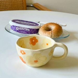 Tasses à café en céramique faites à la main de style nordique personnalisées, capacité 400 ml, design floral de luxe, poignée imprimée par transfert thermique, vente en gros - Product Image 3