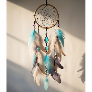 Atrapasueños de aro de madera de plumas pastel con Prisma de cristal brillante arte colgante de pared disponible, a precios de mayorista - Product Image 1