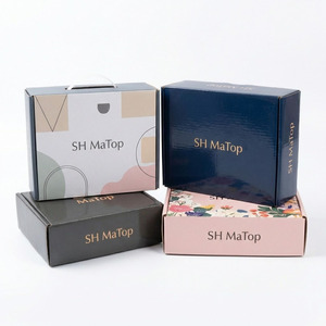 Caja de Regalo Corrugada con Logotipo Personalizado para Ropa - Product Image 3