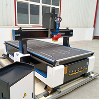 Routeur CNC professionnel chinois 4*8 pieds pour le travail du bois, machine 3 axes 1325 pour la découpe de MDF, acrylique, la fabrication de meubles en bois et de portes