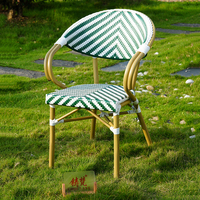 Ensemble de table et chaises de salle à manger d'extérieur en aluminium moderne pour hôtel et entrée, confortable et élégant