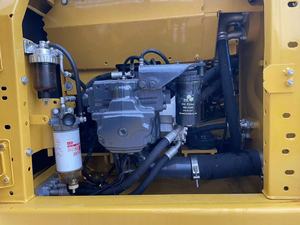 Excavadora de cadenas mediana Komatsu PC200-8 de 20 toneladas, modelo 2023, de segunda mano, con motor, caja de cambios, bomba y PLC de alto rendimiento para trabajo pesado, 1m - Product Image 3