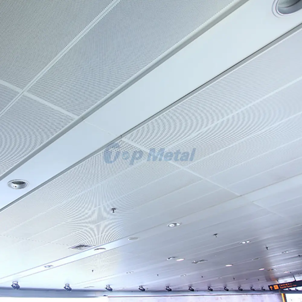 पट्टी छत टाइल्स सजावटी झूठी छत एल्यूमीनियम नई शैली धातु इनडोर छत Customs' रंग उपलब्ध है