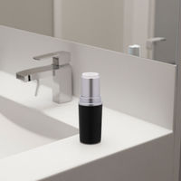 Tube de rouge à lèvres vide en plastique, finition noir mat avec bord argenté, anti-déversement, sérigraphie, capuchon à vis, pour cosmétiques