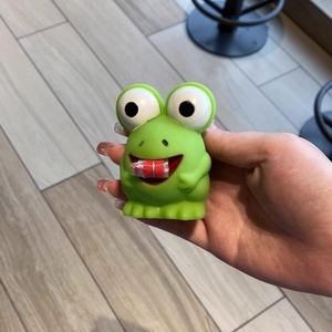 Nouveauté Huayao : Jouet à presser en silicone TPE, grenouille ou dinosaure de dessin animé à récupération lente, cadeau de décompression pour garçons et filles de 2, 4, 8, 13 ans - Product Image 3