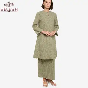 Pakaian Panjang Kasual stili coreani stampati 3/4 manica O collo pieghettato abiti eleganti da donna Set due pezzi abbigliamento donna