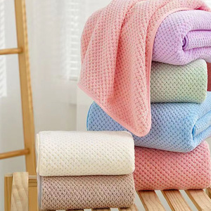 Serviette de bain en polaire corail motif ananas 70x140 cm absorbante pour usage domestique - Product Image 4