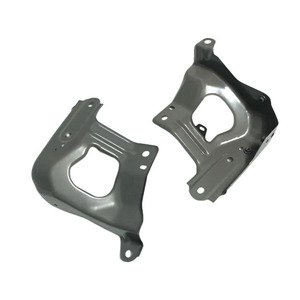 ขายึดบังโคลนหน้ารถเทสล่า รุ่น Y หมายเลขอะไหล่ 1504589-S0-A และ 1504590-S0-A ซ้ายและขวา อะไหล่ทดแทน - Product Image 1