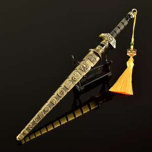 อาวุธเย็น30ซม. อาวุธที่ใช้ในการปราบปีศาจที่มีลวดลายเป็นสิบพันๆชิ้นทำจากโลหะแบบจำลองอาวุธอุปกรณ์ต่อพ่วงมีดนอกบ้านของเล่นสำหรับเด็กผู้ชาย - Product Image 3