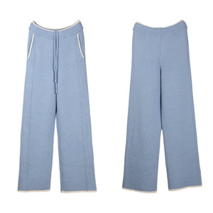 Completo da <span class=keywords><strong>donna</strong></span> <span class=keywords><strong>taglie</strong></span> forti in maglia a coste con bordo bianco a contrasto, 2 pezzi: Felpa con cappuccio e zip e pantaloni a gamba larga, loungewear - Product Image 4