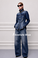 Jaket Kemeja Denim Wanita Model Vintage Warna Medium Wash dengan Aksen Kerut, Saku Tempel, Potongan Regular, Kancing Formal, dan Gaya Kasual