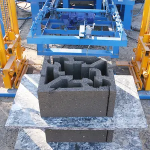 Moldes de bloco de construção de concreto para a máquina de bloco de intertravamento hidráulico automático QT4-16