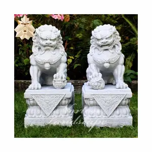 Ornamento ao ar livre Pequenas Esculturas Em Pedra Chinesa Guardião Leão Foo Fu Dog Estátuas Escultura Com Base
