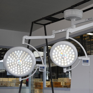 Lámpara Quirúrgica LED Sin Sombra 700/700 de Doble Cabezal, Montada en Techo, para Quirófano y Examen, 160W, Certificación CE - Product Image 1