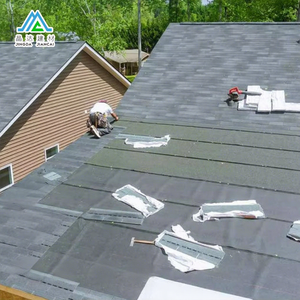 Bardeaux d'asphalte stratifiés à formules climatiques adaptatives pour les exigences régionales - Product Image 1