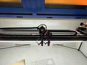 Лазерный станок Action 1310 для резки и гравировки CO2 с 3D-лазерной головкой, 130 Вт, поддержка DST/EFR для дерева и бумаги - Product Image 4