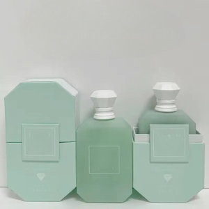 <span class=keywords><strong>Parfum</strong></span> pour <span class=keywords><strong>le</strong></span> corps en spray 100 ml pour hommes et femmes, <span class=keywords><strong>parfum</strong></span> arabe du Moyen-Orient, <span class=keywords><strong>parfum</strong></span> durable, <span class=keywords><strong>parfum</strong></span> personnalisé, vente directe d'usine - Product Image 2
